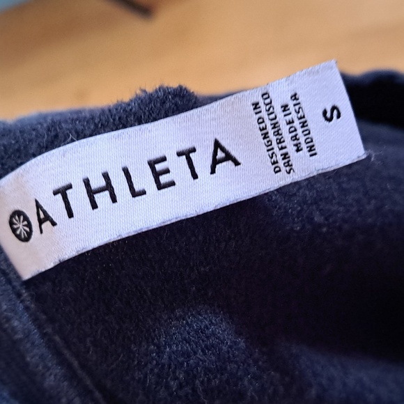 Athleta pull over - Picture 4 of 4